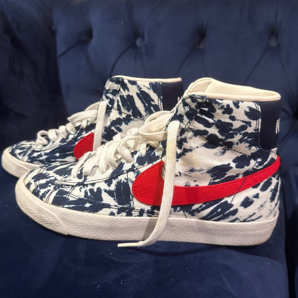 Nike Blazer Vintage Tie Dye Size 7M